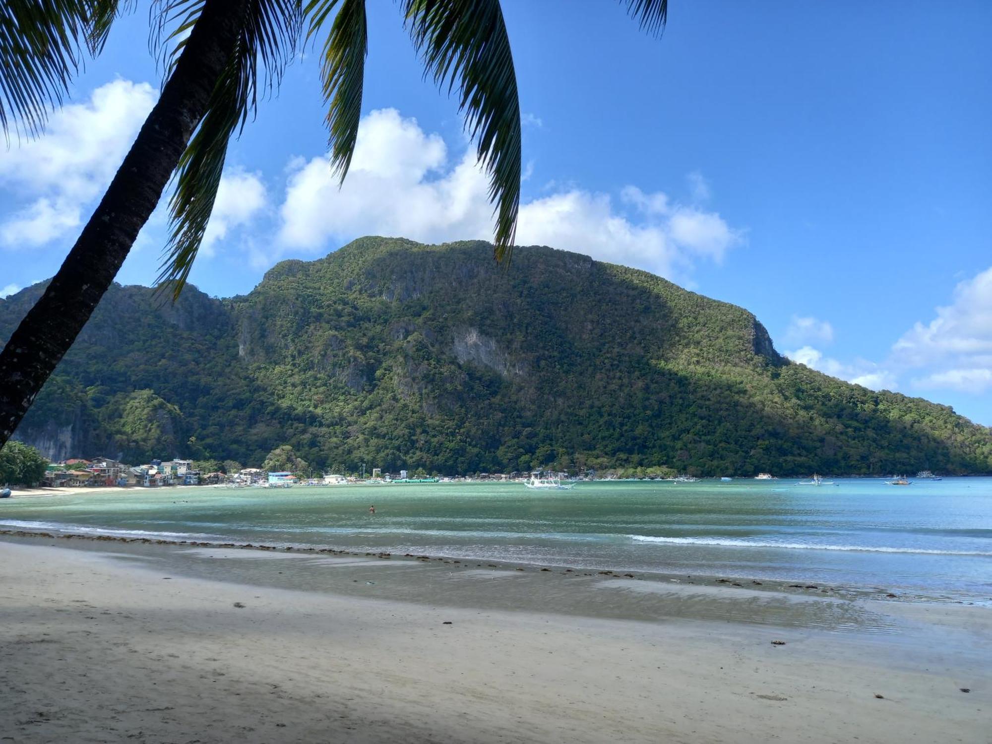 Sun Valley Backpackers Inn El Nido Esterno foto