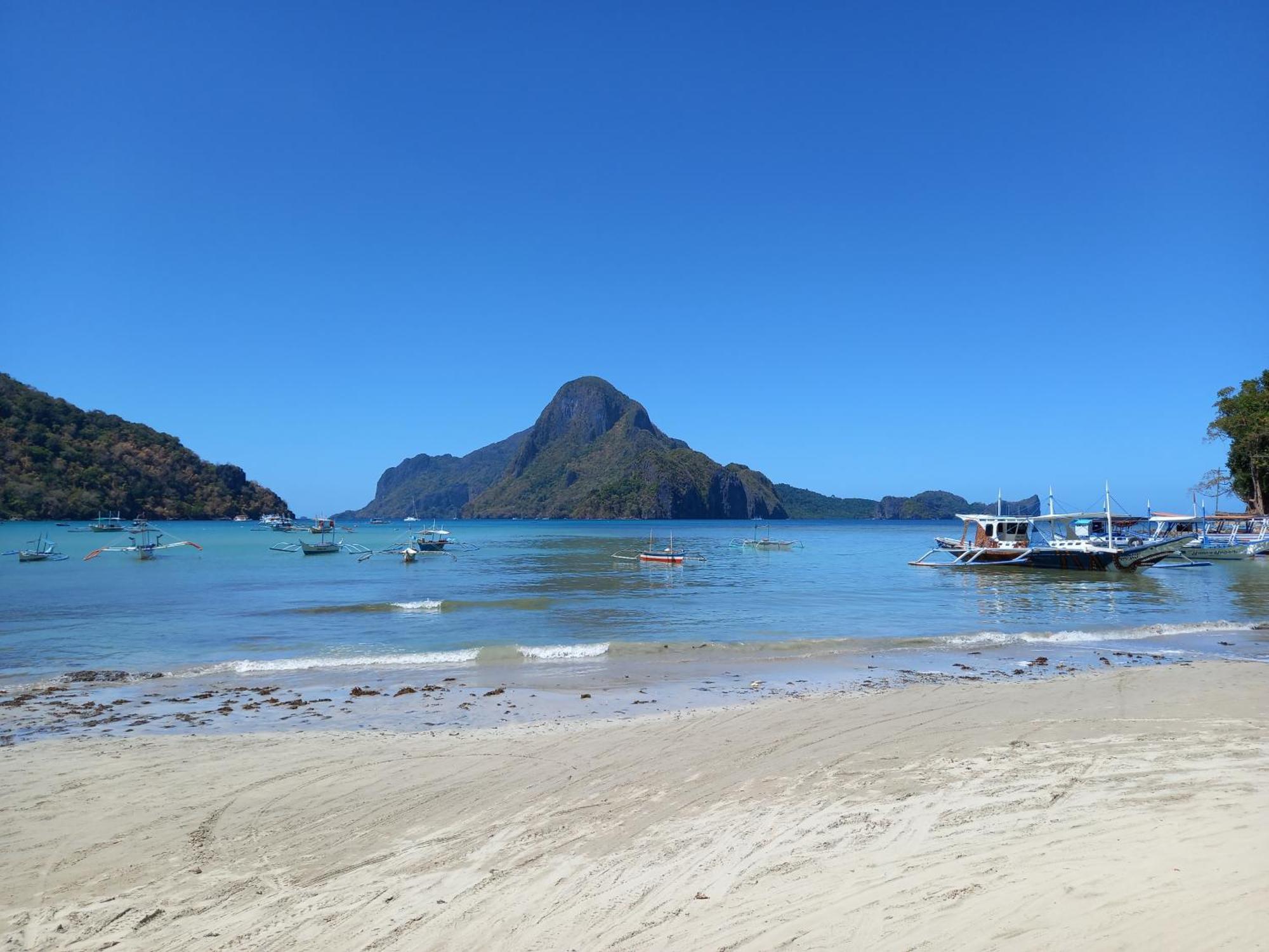 Sun Valley Backpackers Inn El Nido Esterno foto