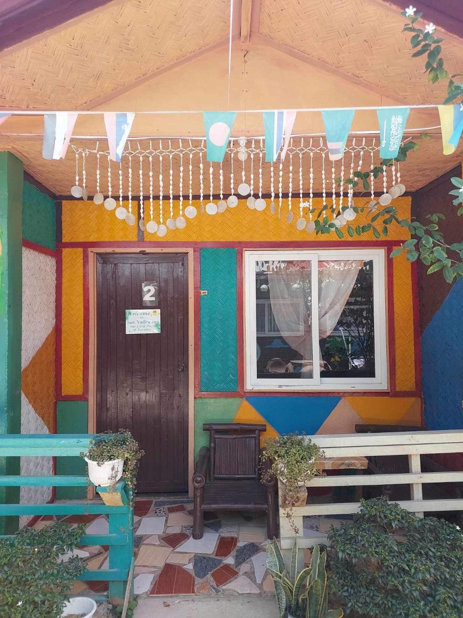 Sun Valley Backpackers Inn El Nido Esterno foto