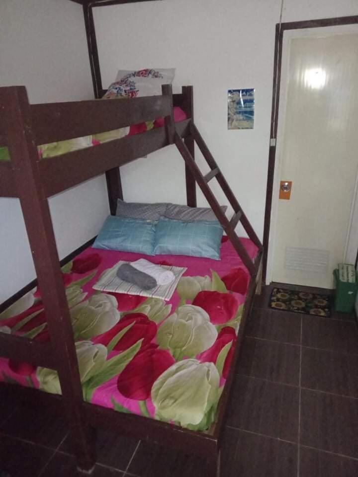 Sun Valley Backpackers Inn El Nido Esterno foto