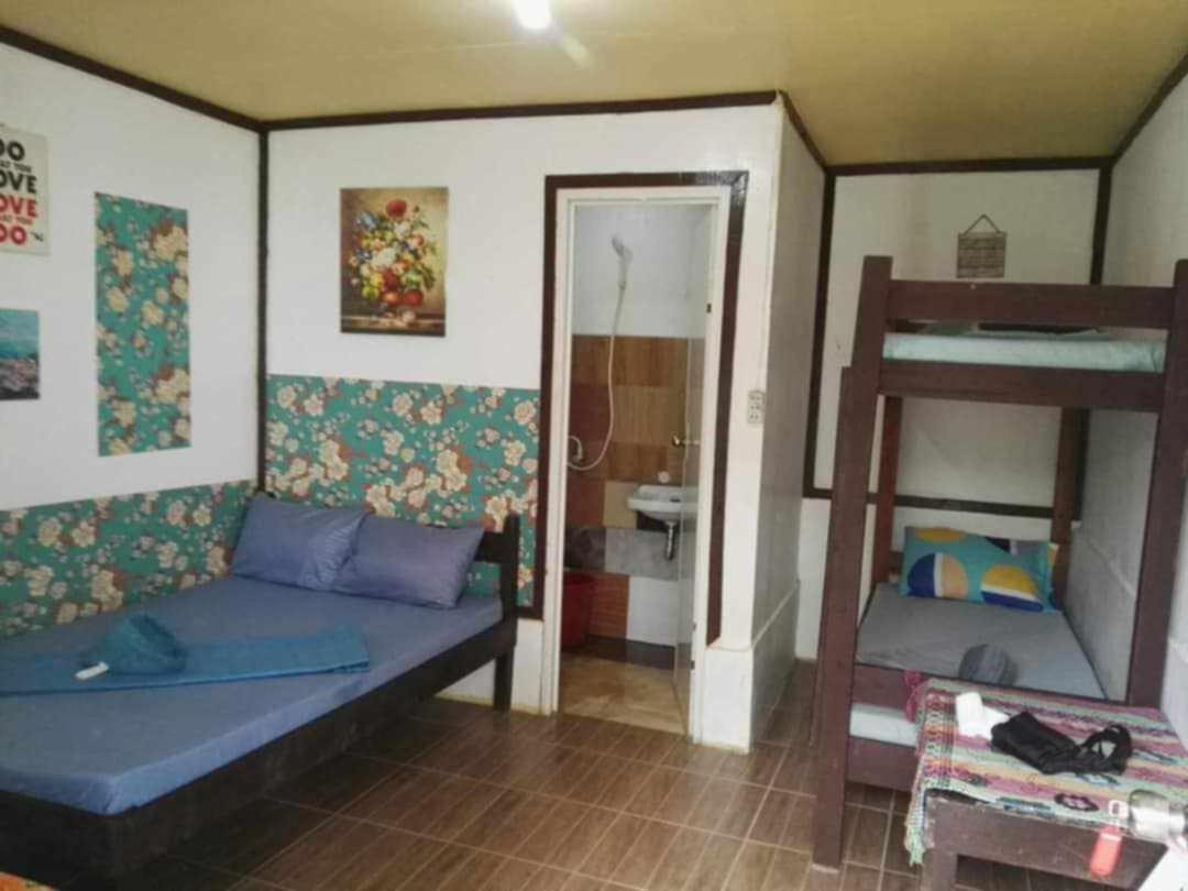 Sun Valley Backpackers Inn El Nido Esterno foto