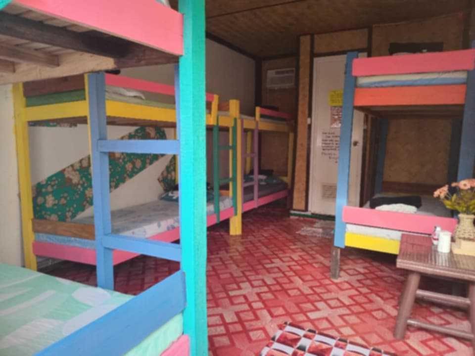 Sun Valley Backpackers Inn El Nido Esterno foto